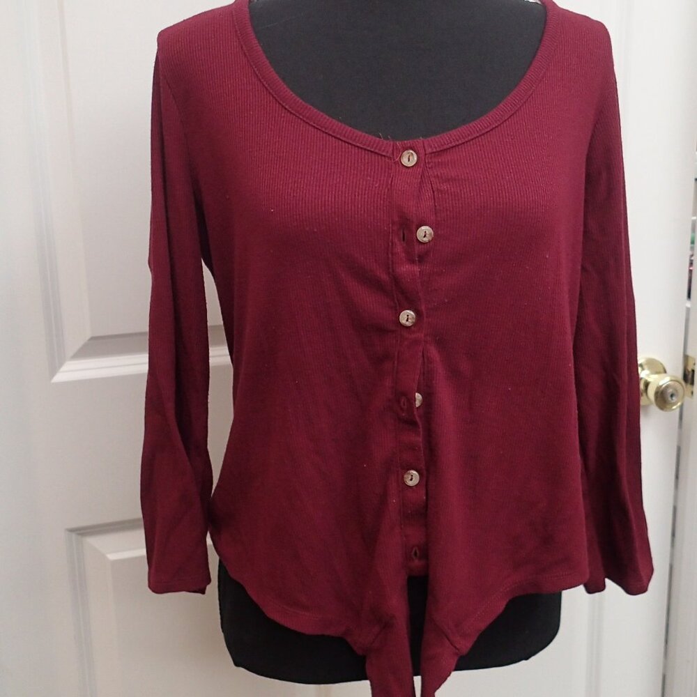 No Boundaries Women's Shirt Size XL (15-17) Burgundy